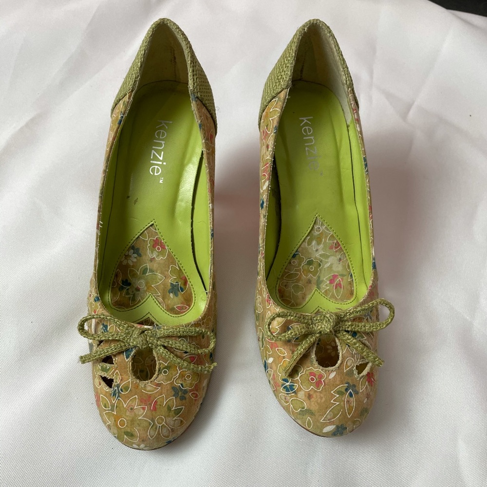 Kenzie Floral Heel Size 6